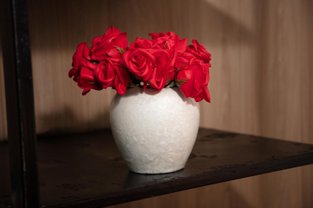 Hanoisunflowersuitehostel Экстерьер фото